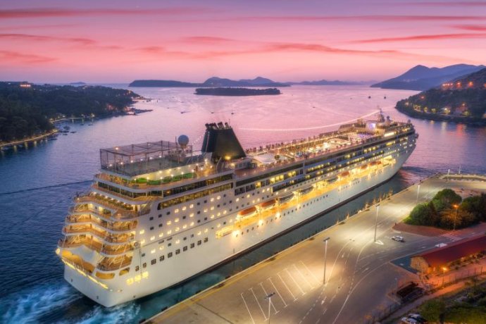 Cruzeiro no Mediterrâneo - MSC World Europa 